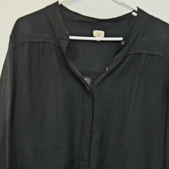 Wilfred Aritzia 100%Silk Large Black Tunic Quater Button Up Long Sleeve Blouse - Picture 8 of 12